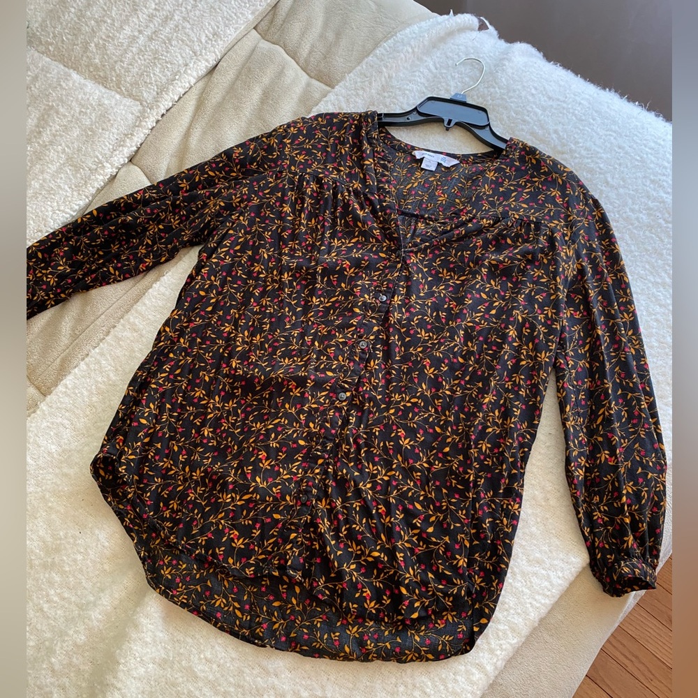 Old Navy Patterned Tunic Shirt - Gold and Red Small Floral Design Size XL